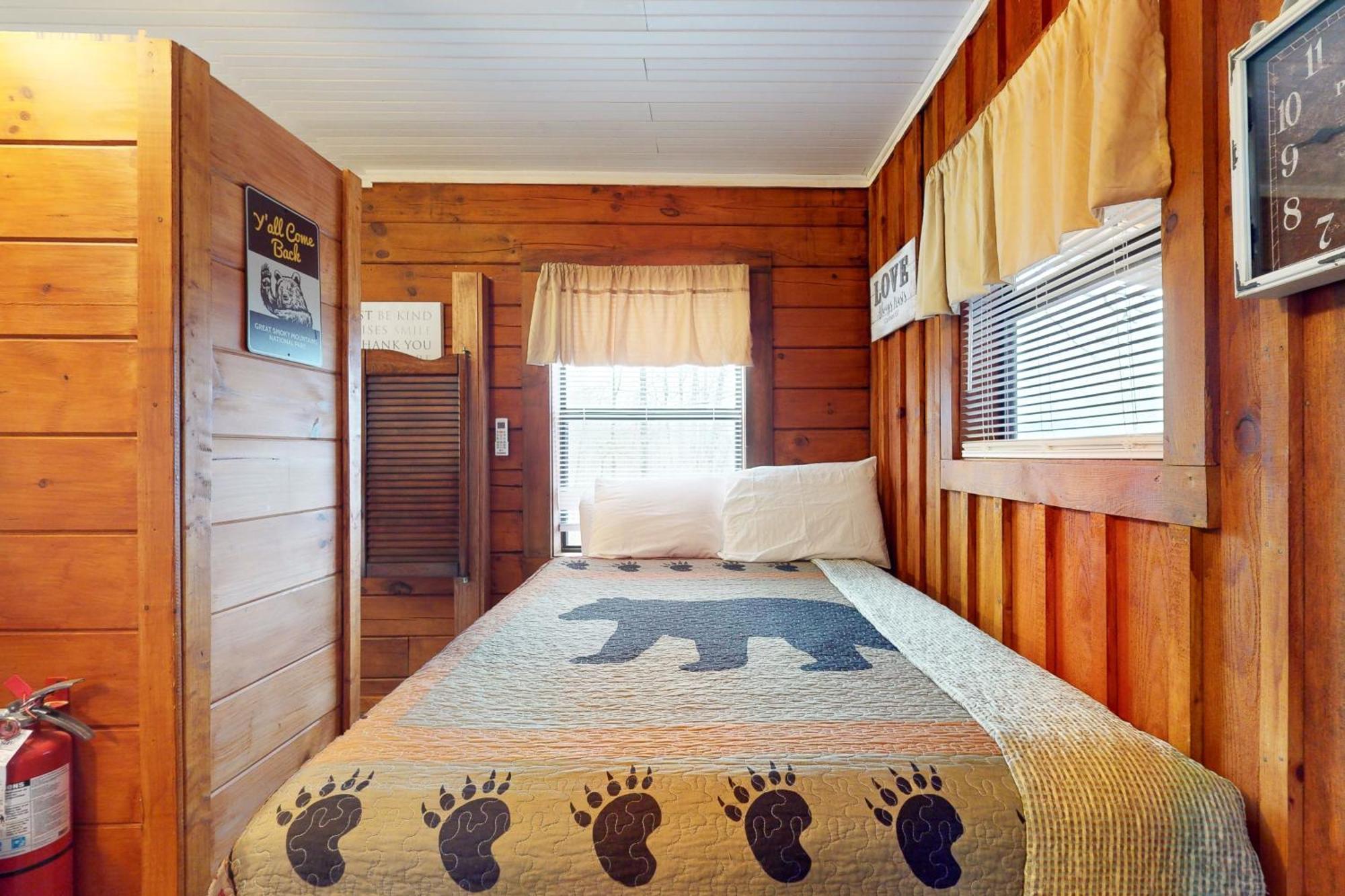Cozy Cabin Sevierville Exterior photo